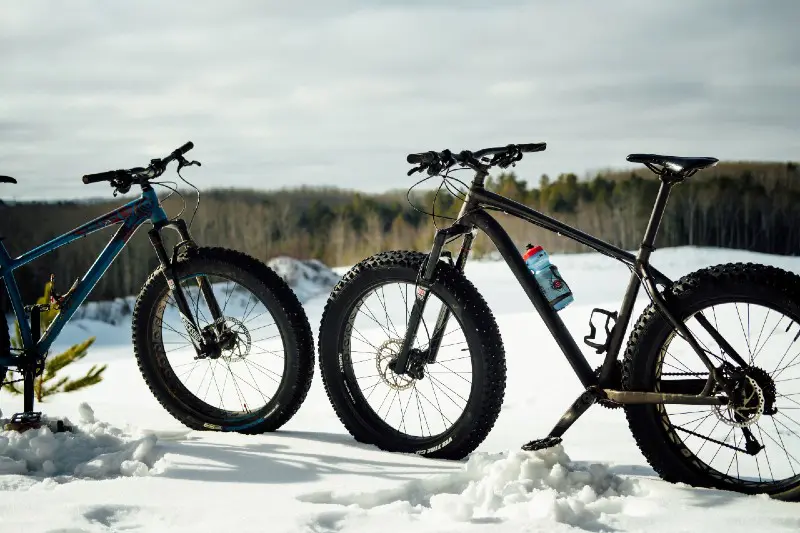 Two fat bikes in the snow