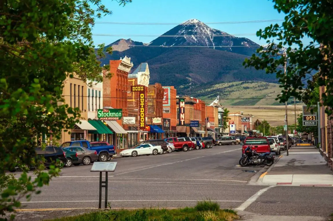 A view of the mountains over downtown Livingston, Montana